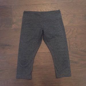 Lululemon Wunder Under crop size 8